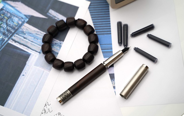 凌晨3点的冲动下单:我用一张决策清单,把90%的后悔挡在门外 配图